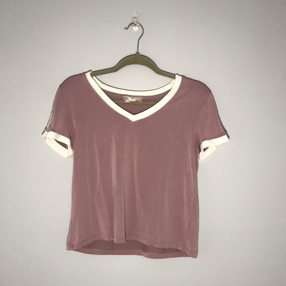 pink rose v-neck t-shirt